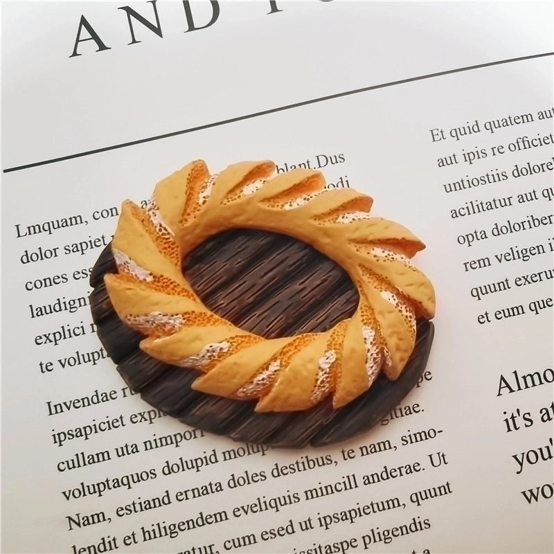Adorable Pineapple Bread Cookie Fridge Magnet Made of Synthetic Resin|Home Decor & Kitchen Accessories