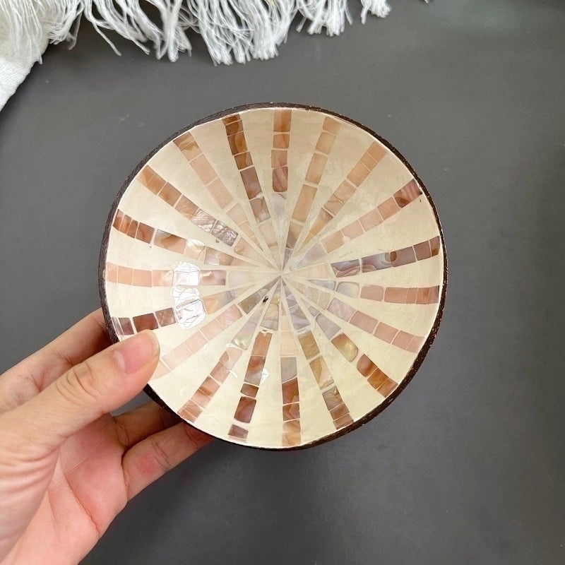 Vintage Heart-Shaped Shell Pendant | Jewelry & Accessories