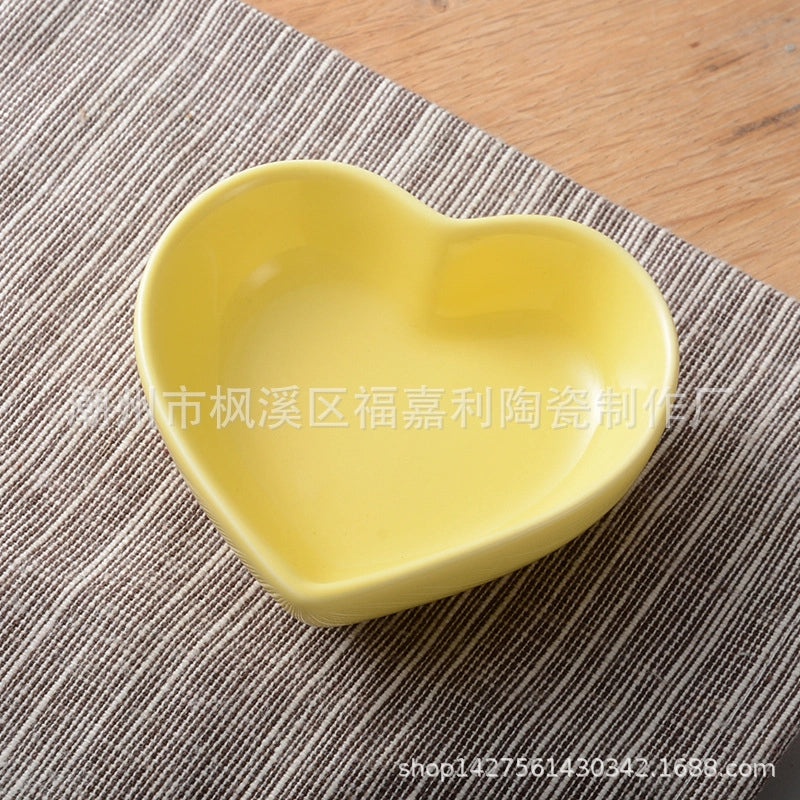 Japanese Heart-Shaped Ceramic Small Dipping Dish for Seasoning Dessert Snack | Kitchenware & Tableware