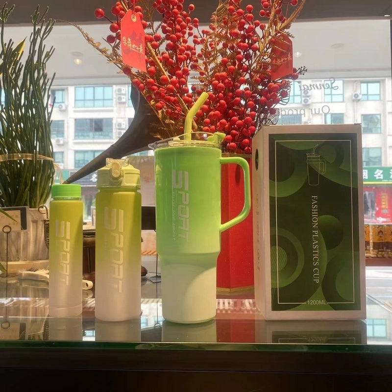 Stylish Solid Color PC Water Bottle - Durable & Lightweight | Sports & Outdoors Accessories