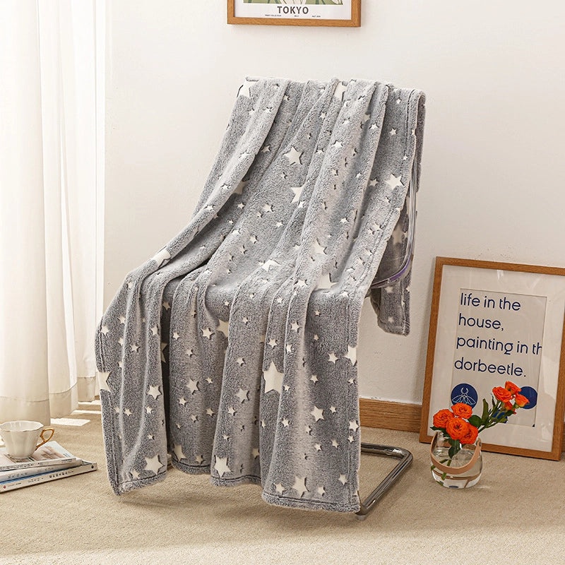 Adorable Dinosaur and Star Pattern Flannel Blanket for Cozy Bedding|Home & Living Bedding
