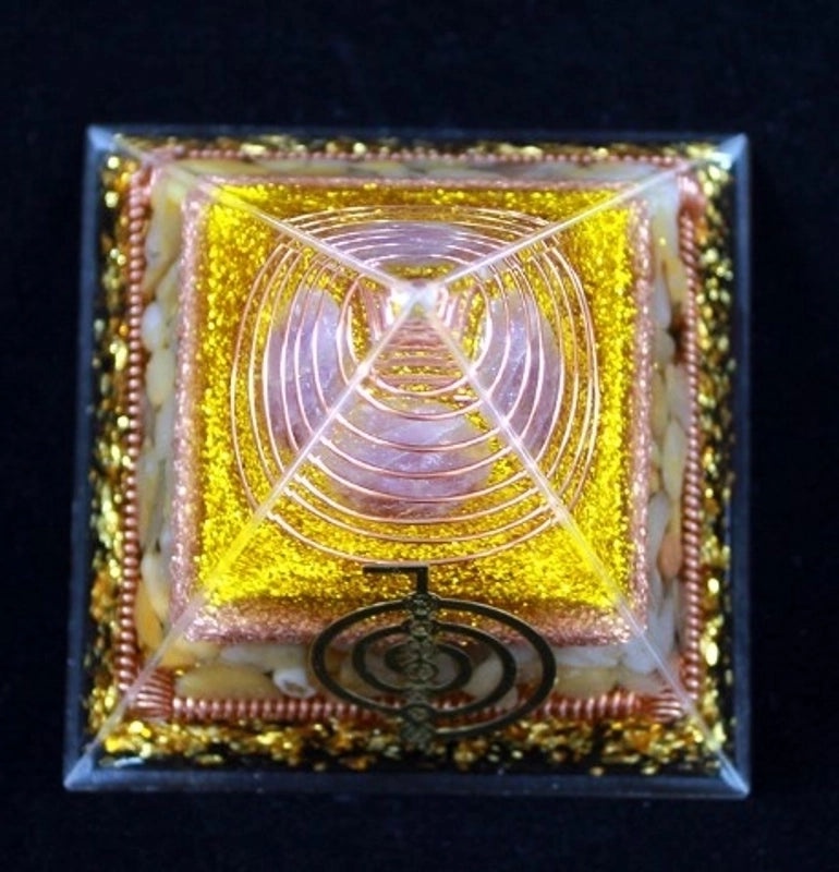 Classic Geometric Acrylic Crystal Pyramid Decor|Home Decor