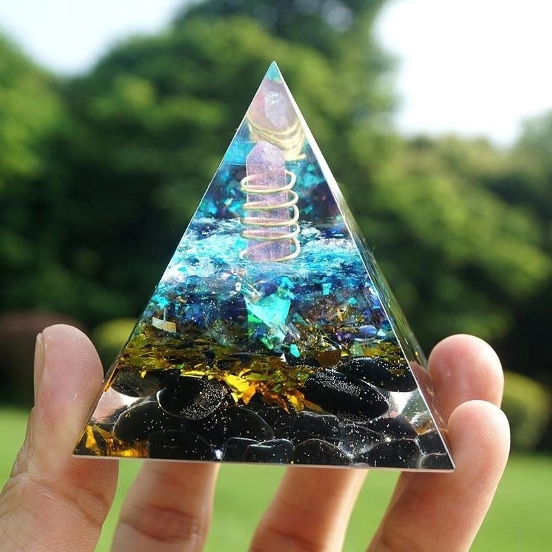 Minimalist Pyramid Resin Crystal Ornament|Home Decor