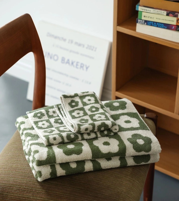 Romantic Prellis Flower Series Multicolor Absorbent Face and Bath Towel Household Gift|Home & Living - Bath Towels