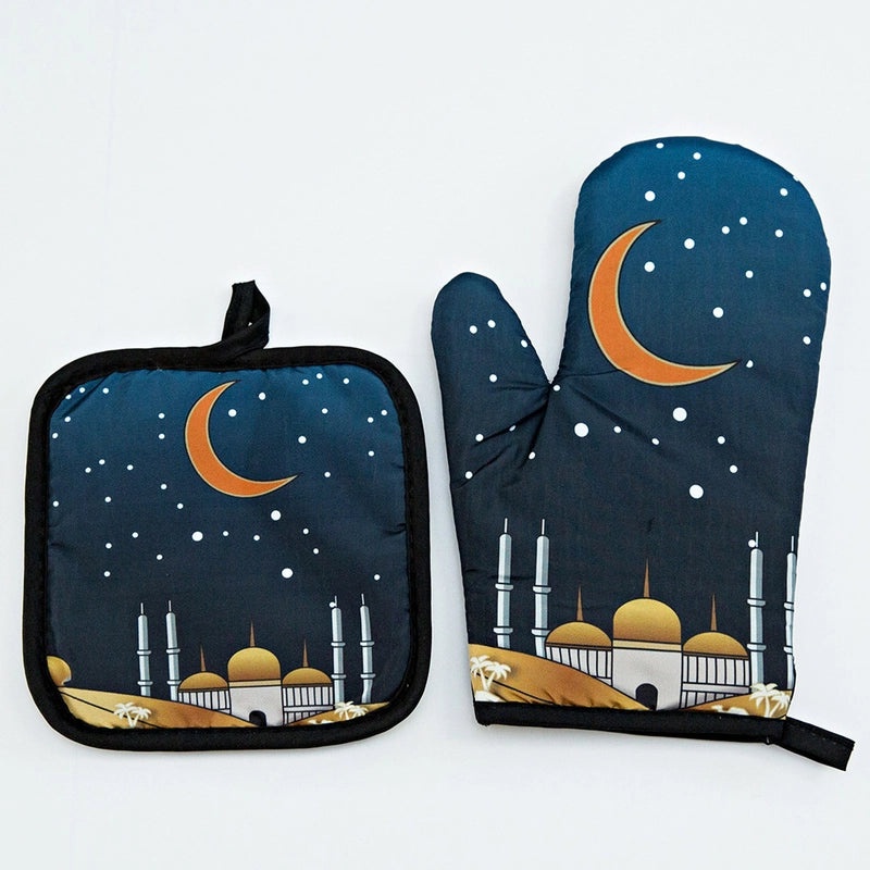 Heat Resistant Polyester Gloves with Modern Santa Claus Design|Christmas Accessories