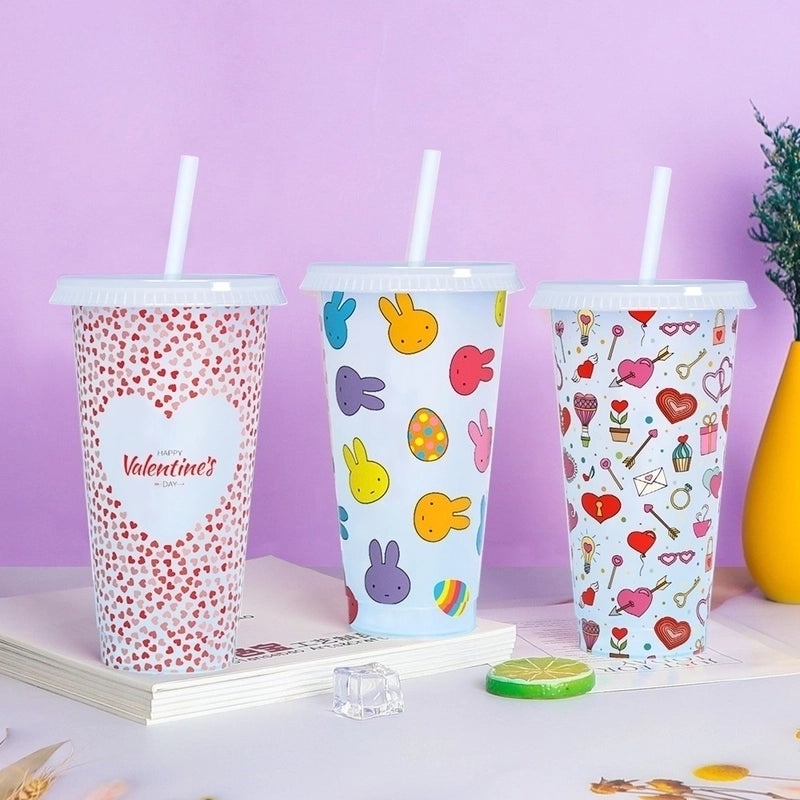 Stylish Minimalist Solid Color Plastic Water Bottles | Drinkware & Hydration