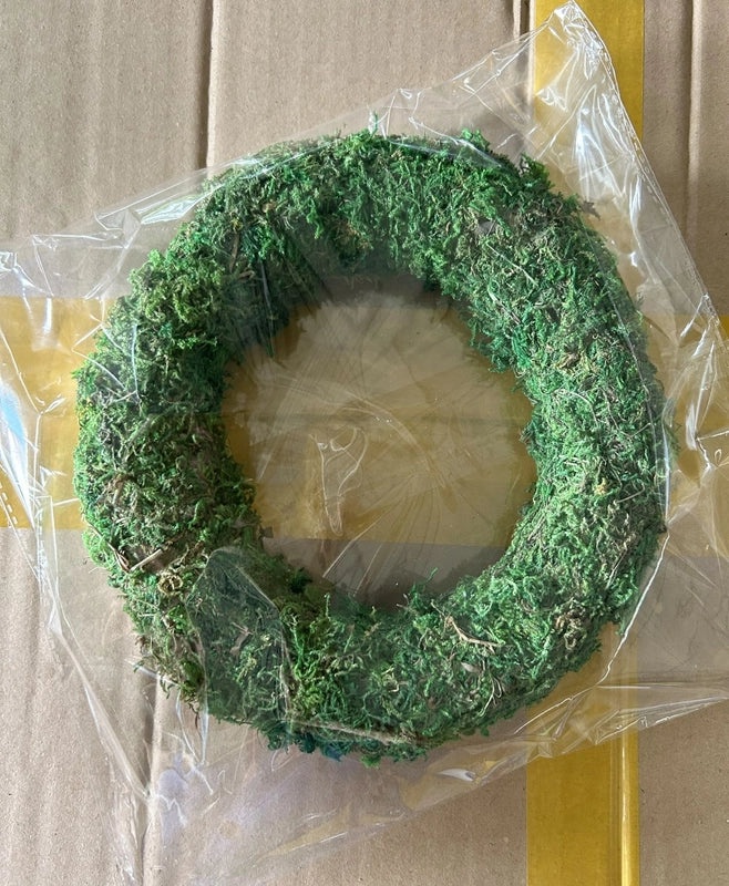 Handmade DIY Moss Wreath for Christmas Decoration | Home Decor
