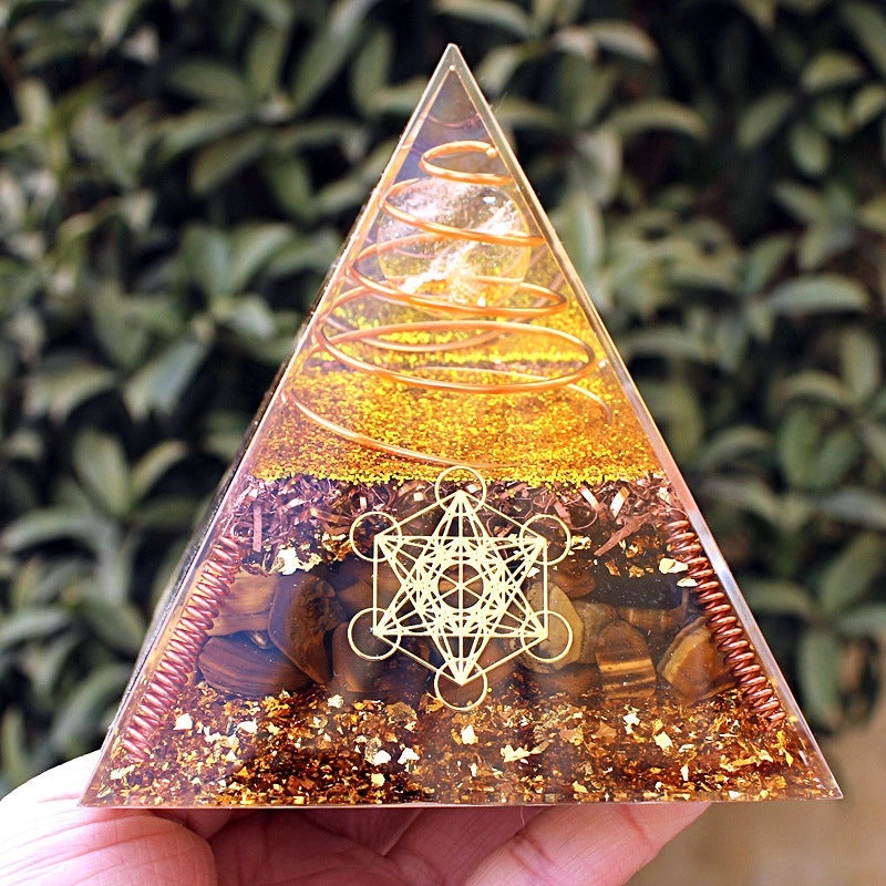 Classic Geometric Acrylic Crystal Pyramid Decor|Home Decor