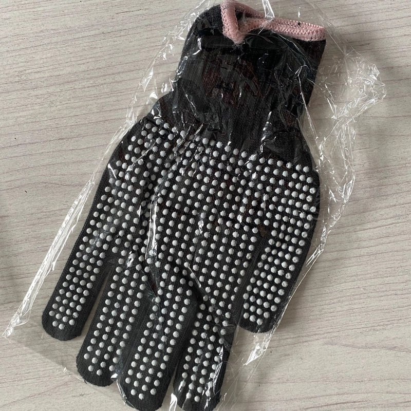 Heat Resistant Hairdressing Gloves with Silicone PVC Beads for Curling Iron and Straightening | Hair Styling Gloves