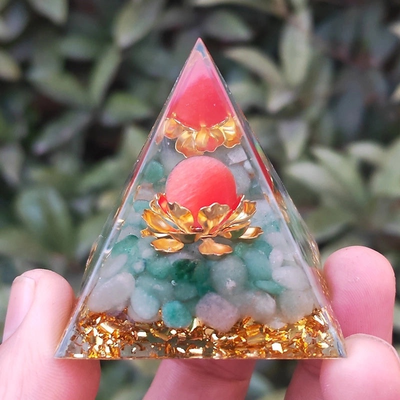 5cm Crystal Pyramid Resin Sculpture with Geometric Design for Home Decor|Home Decoration