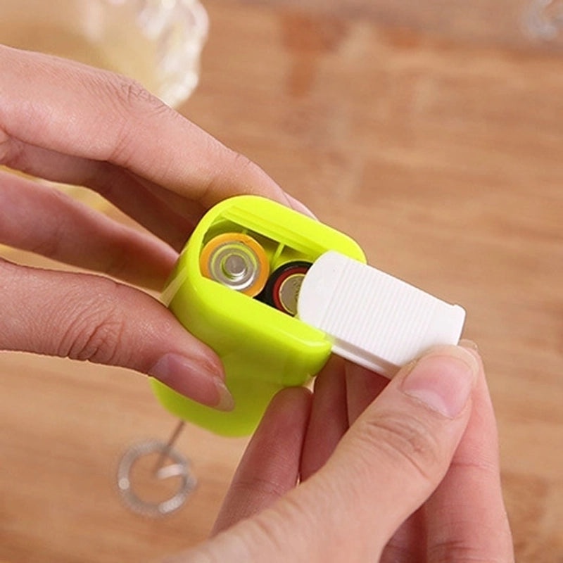 Simple Design Solid Color Plastic Egg Beater for Kitchen Use|Kitchen Utensils and Gadgets