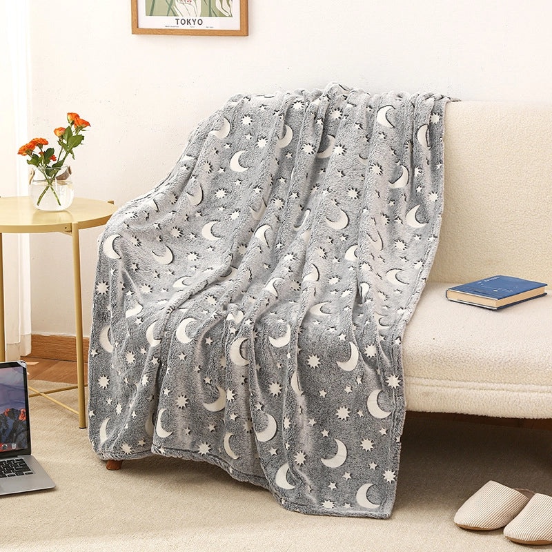 Adorable Dinosaur and Star Pattern Flannel Blanket for Cozy Bedding|Home & Living Bedding