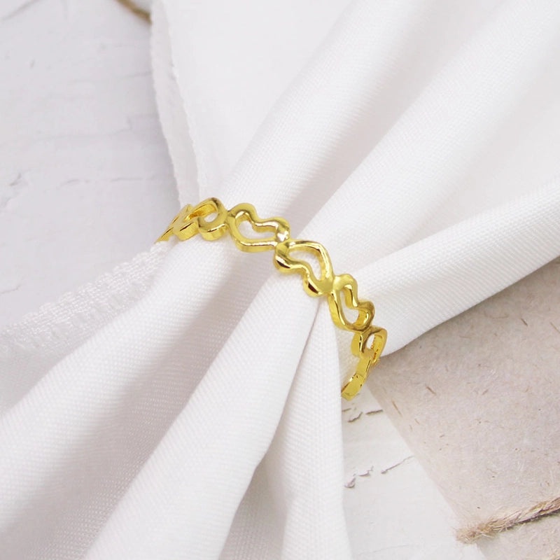 Elegant Red Heart Alloy Napkin Ring for Valentine's Day | Dining & Tabletop Accessories