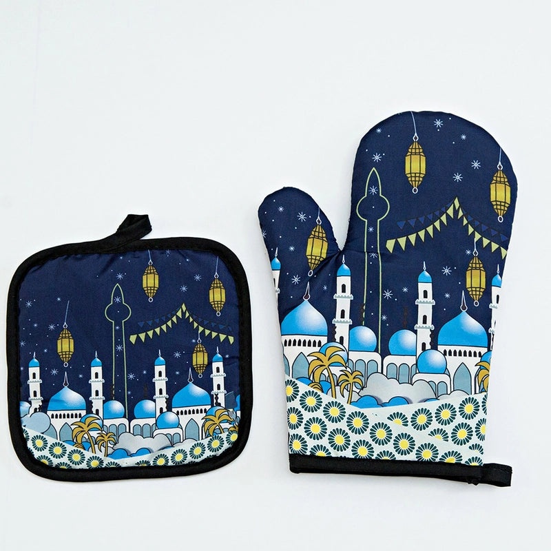 Heat Resistant Polyester Gloves with Modern Santa Claus Design|Christmas Accessories