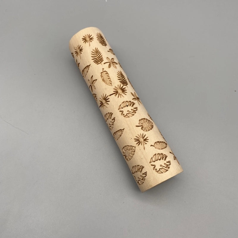 Christmas Retro Wooden Baking Rolling Pin Snowflake Rose Design