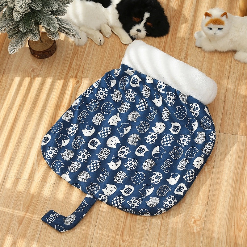 Cozy Japanese Style Cat Nest Warm Plush Semi-Closed Sleeping Bag Removable Washable Pet Mattress|Pet Beds & Furniture