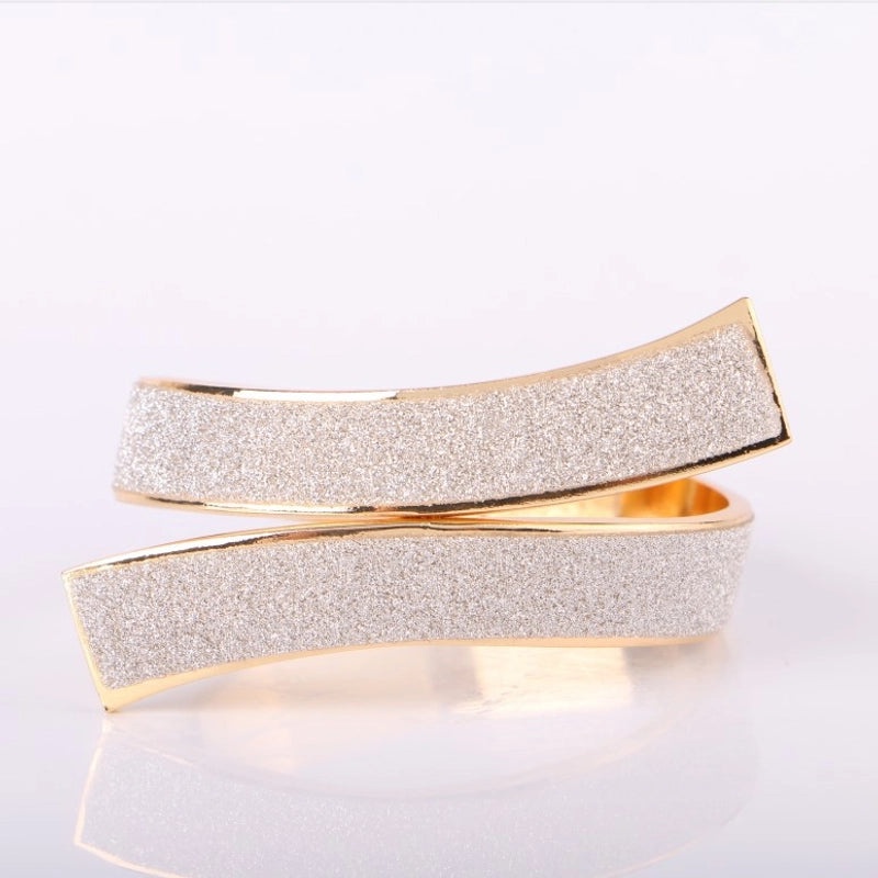 Stylish Geometric Metal Curtain Tieback Holder for Window Decor|Home & Living Accessories