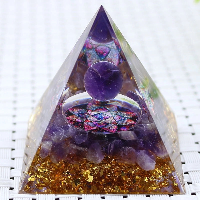 Classic Geometric Acrylic Crystal Pyramid Decor|Home Decor