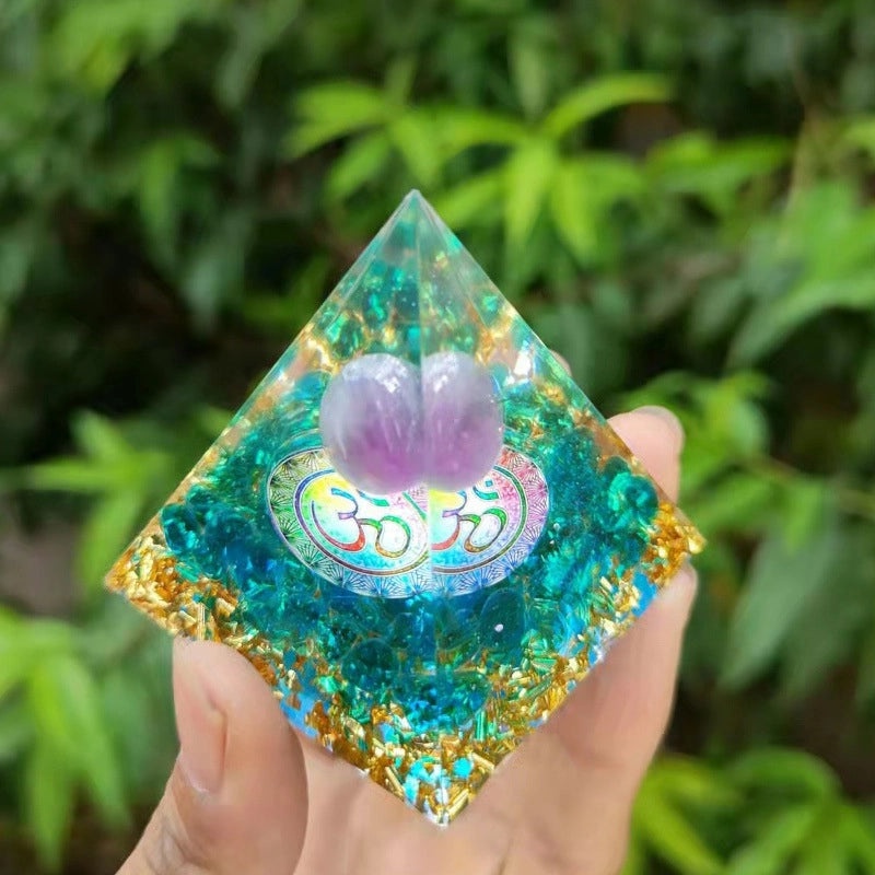 Minimalist Synthetic Resin Crystal Pyramid Ornament | Home Decor