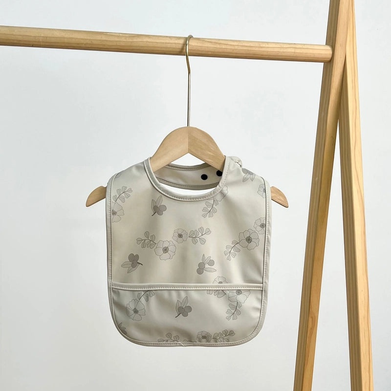 Waterproof Baby Bib with Cartoon Print Sleeveless PU Spit Bag Soft Infant Feeding Accessory|Baby Accessories