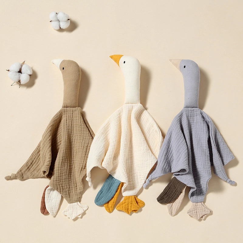Wrinkled Cotton Gauze Baby Towel with Little Swan Hand Puppet | Baby Bedding & Bath Accessories