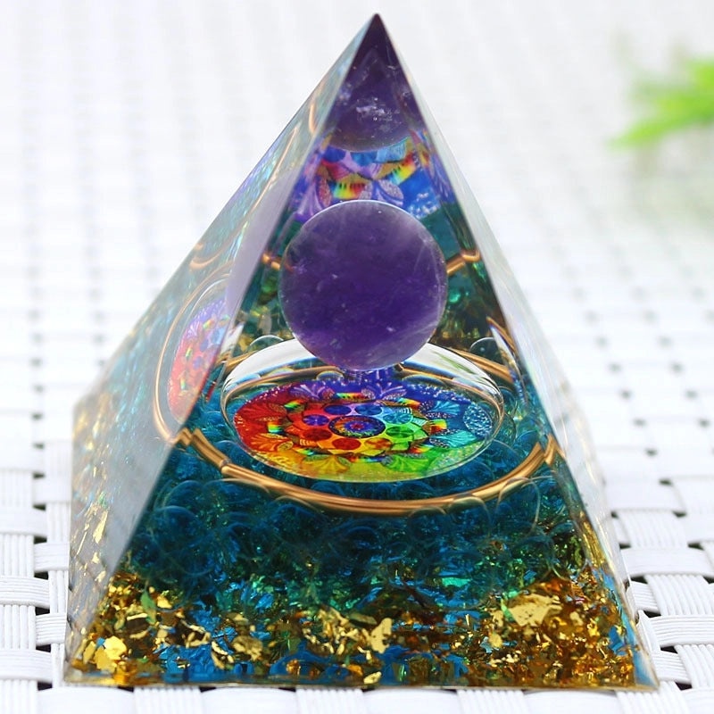 Classic Geometric Acrylic Crystal Pyramid Decor|Home Decor