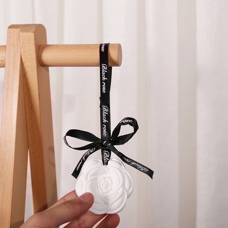 Natural Flower Scented Gypsum Soap Flakes for Everyday Use | Bath & Body Care