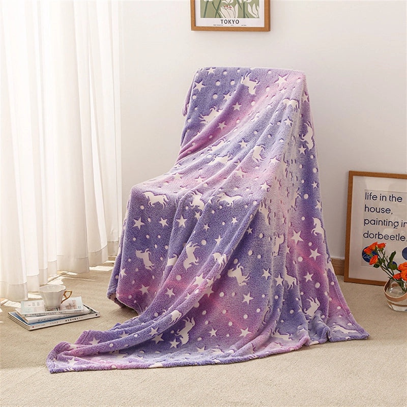 Adorable Dinosaur and Star Pattern Flannel Blanket for Cozy Bedding|Home & Living Bedding