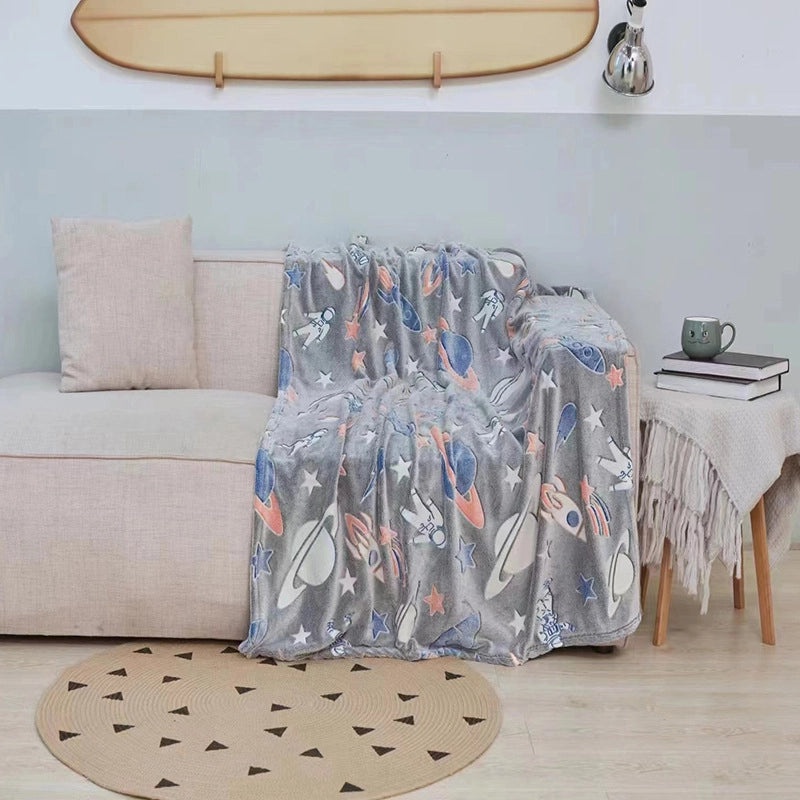 Adorable Dinosaur and Star Pattern Flannel Blanket for Cozy Bedding|Home & Living Bedding