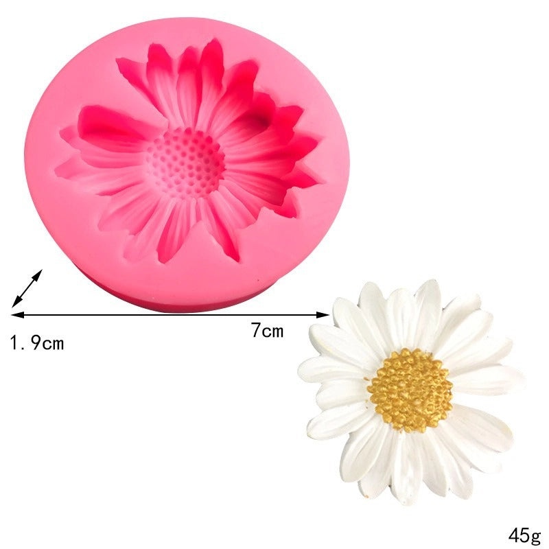 2 Pieces Casual Daisy Silicone Gel Kitchen Molds Set | Kitchen Accessories