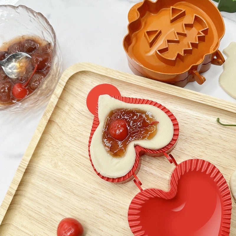 Red Heart ABS Kitchen Mold for Halloween and Christmas Casual Elegant Baking | Home & Kitchen > Kitchen Tools & Gadgets
