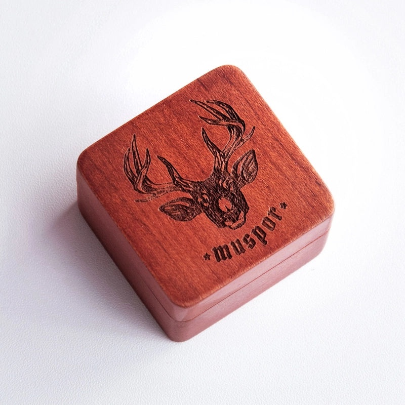 Elegant Owl and Reindeer Rosewood Decorations|Holiday Home Decor