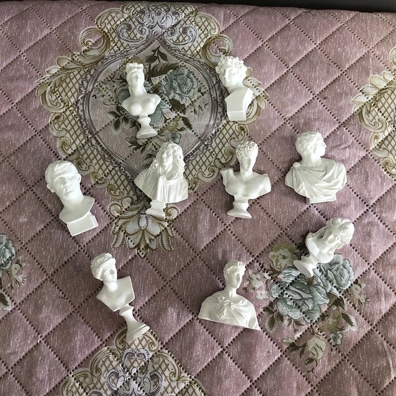 Nordic Human Figure Synthetic Resin Decor | Home Decor Ornaments