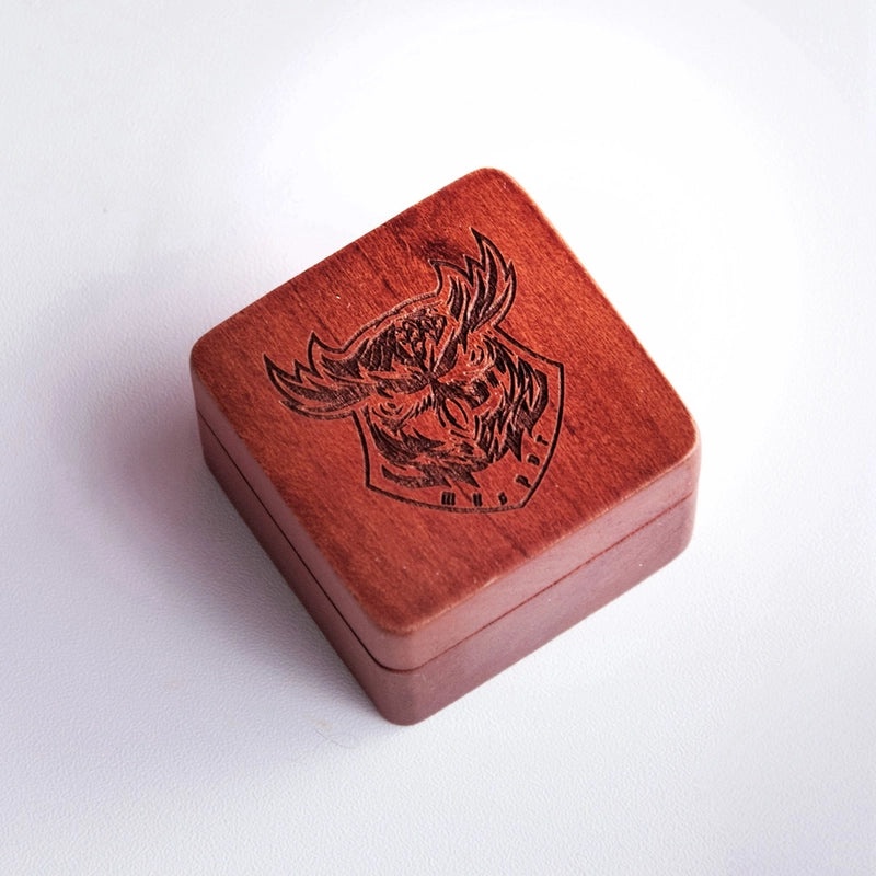 Elegant Owl and Reindeer Rosewood Decorations|Holiday Home Decor