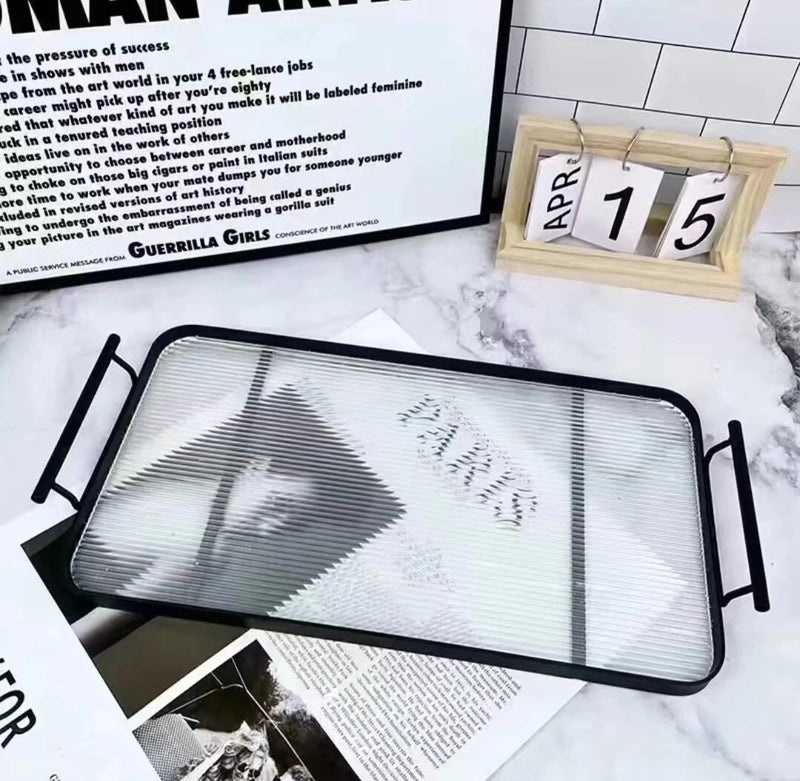 Elegant Vintage Style Acrylic Tableware Piece with Classic Stripes|Home Dining & Kitchen