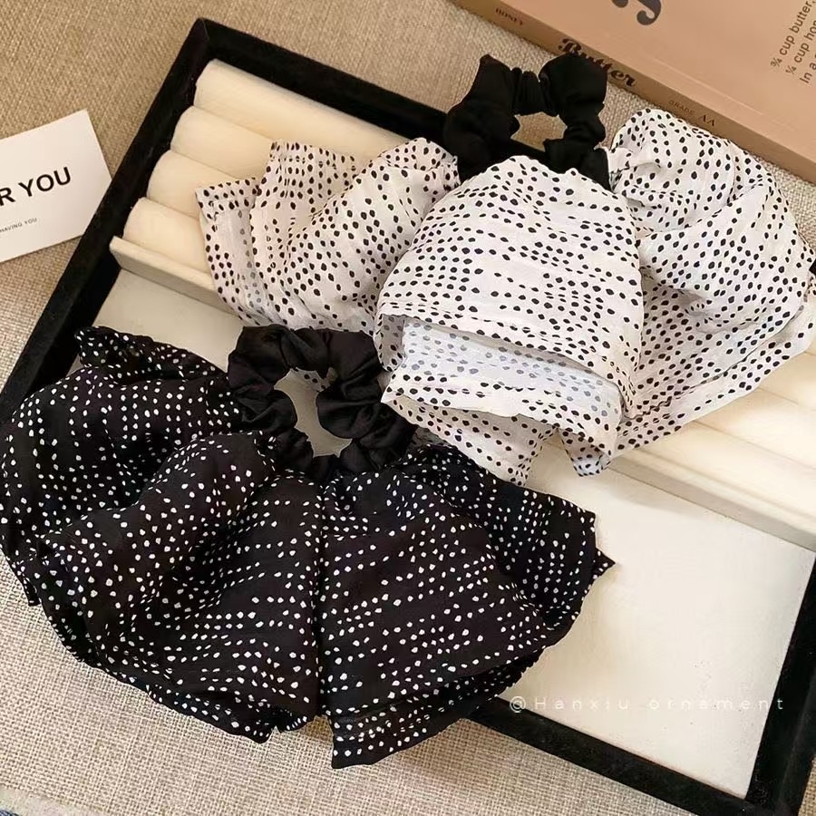 Women's Spring Summer Elegant Bowknot Hair Tie Sweet Lace Pattern