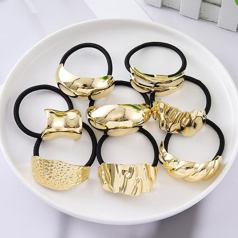 Women's Smooth Alloy Arc Ponytail Holder Minimalist Metallic