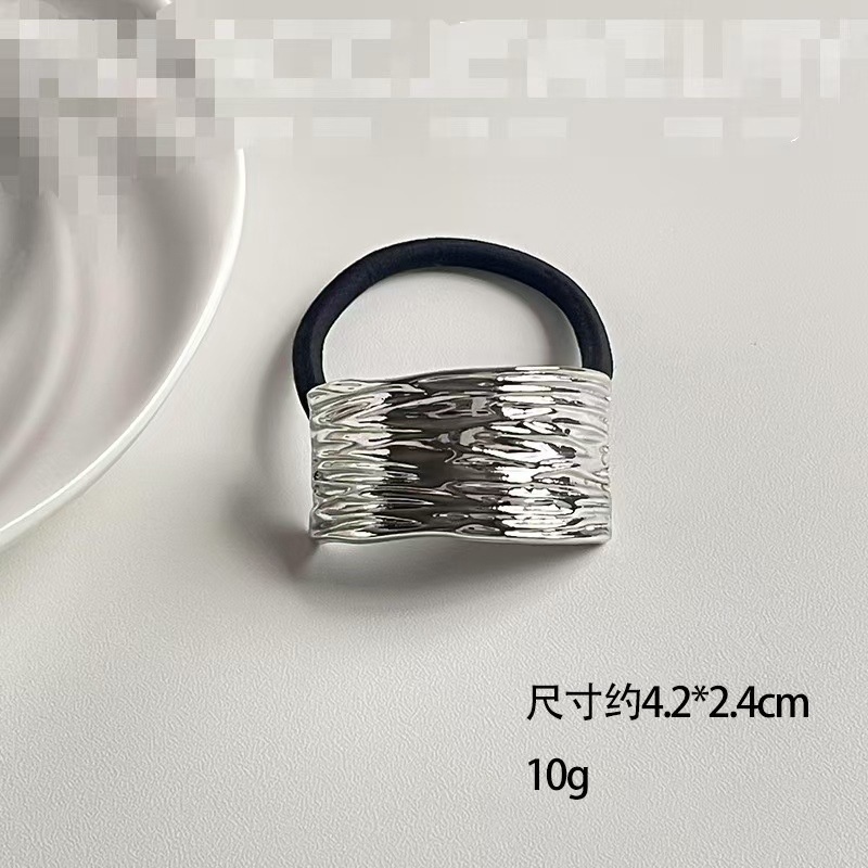 Women's Smooth Alloy Arc Ponytail Holder Minimalist Metallic