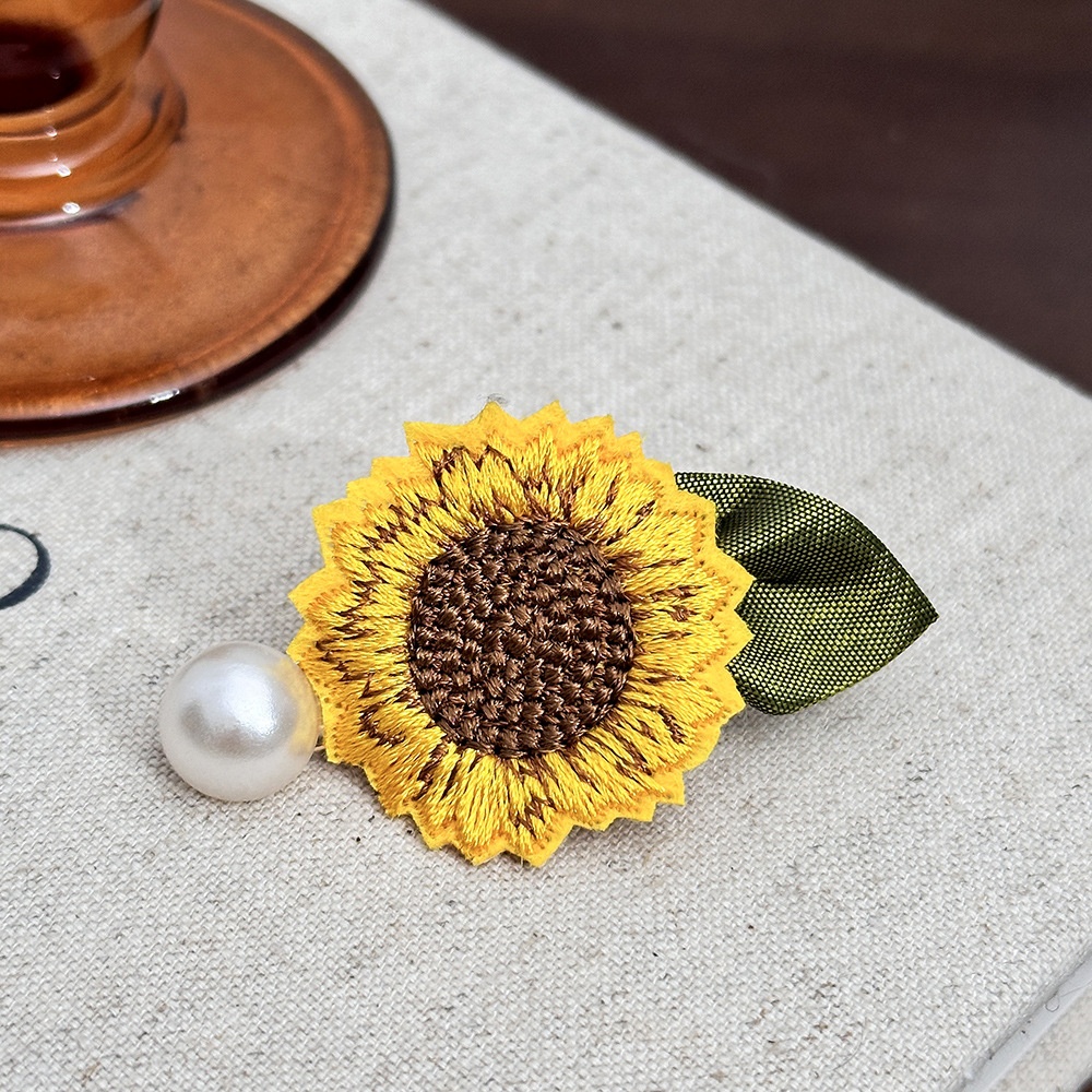 Women's Stylish Commute Pearl Cloth Hair Band Sunflower and Leaves