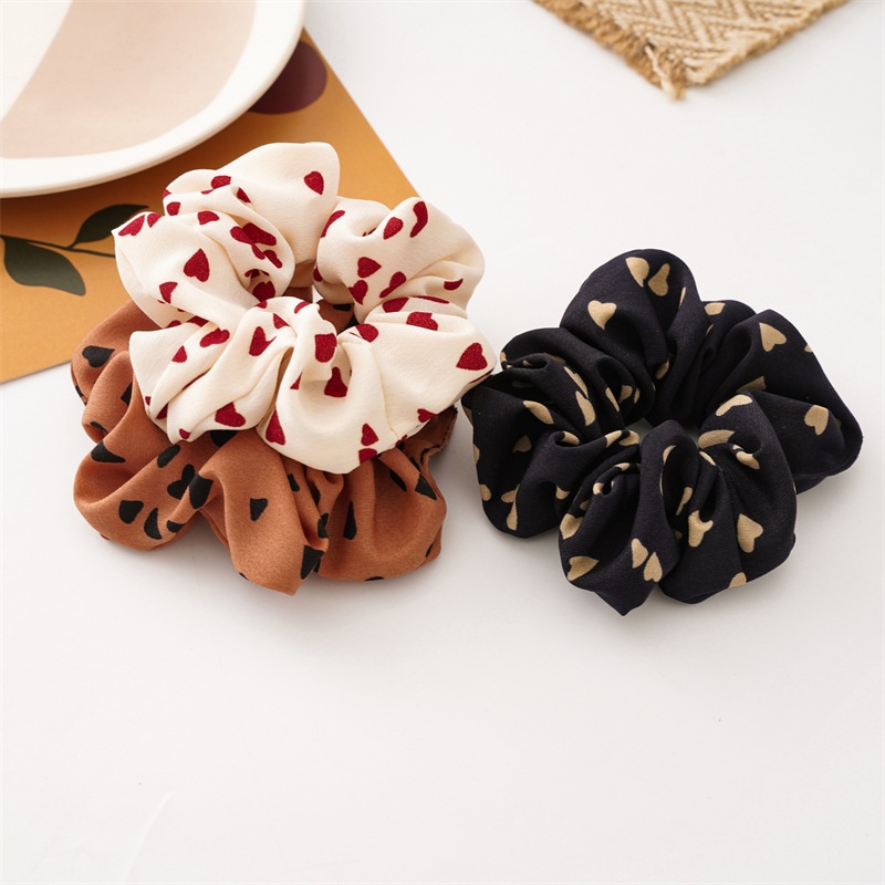 Women's Daily Elastic Cloth Hair Ties Simple Three-Color Heart Style