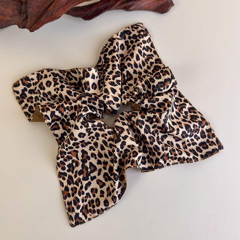 Women's Casual Fabric Elastic Scrunchies High Ponytail Leopard Print