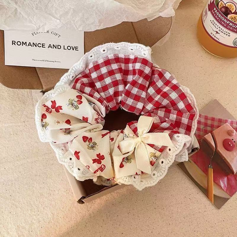 Women's Sweet Summer Bun Hair Scrunchie Irregular Pleated Fabric Tie