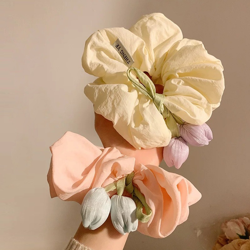 Women's Elegant Fabric Hair Tie For Weekend Selfies Large Tulip Floral
