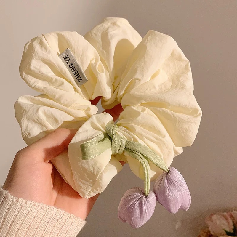 Women's Elegant Fabric Hair Tie For Weekend Selfies Large Tulip Floral