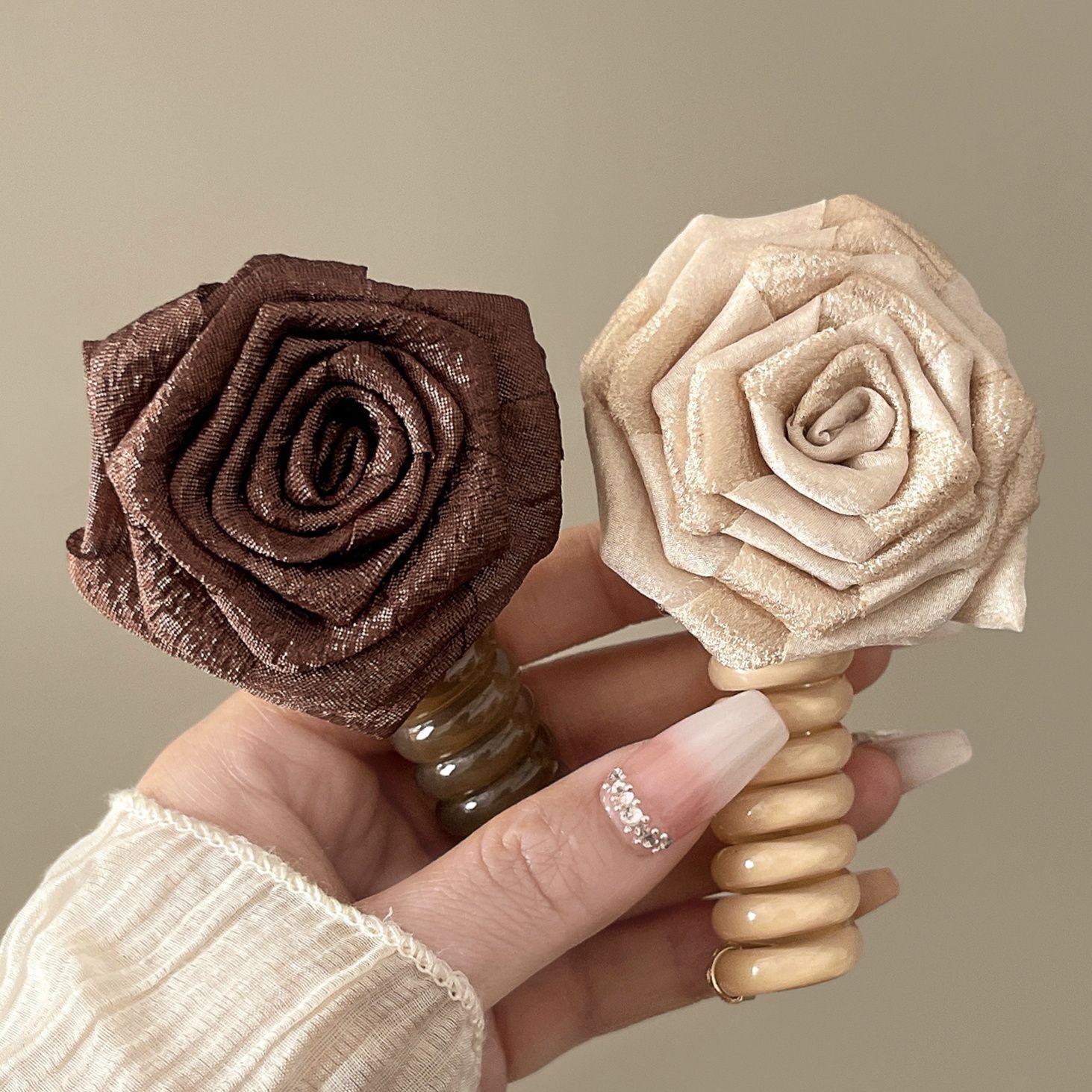 Women's Handmade Braided Telephone Line Hair Rope Dry Rose Flower