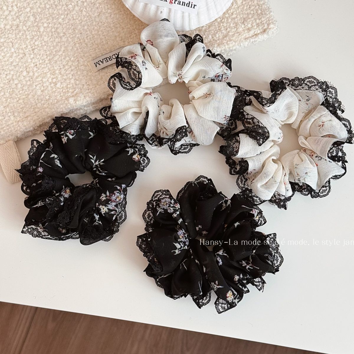 Women's Daily French Style Lace Hair Scrunchie Black Ditsy Floral