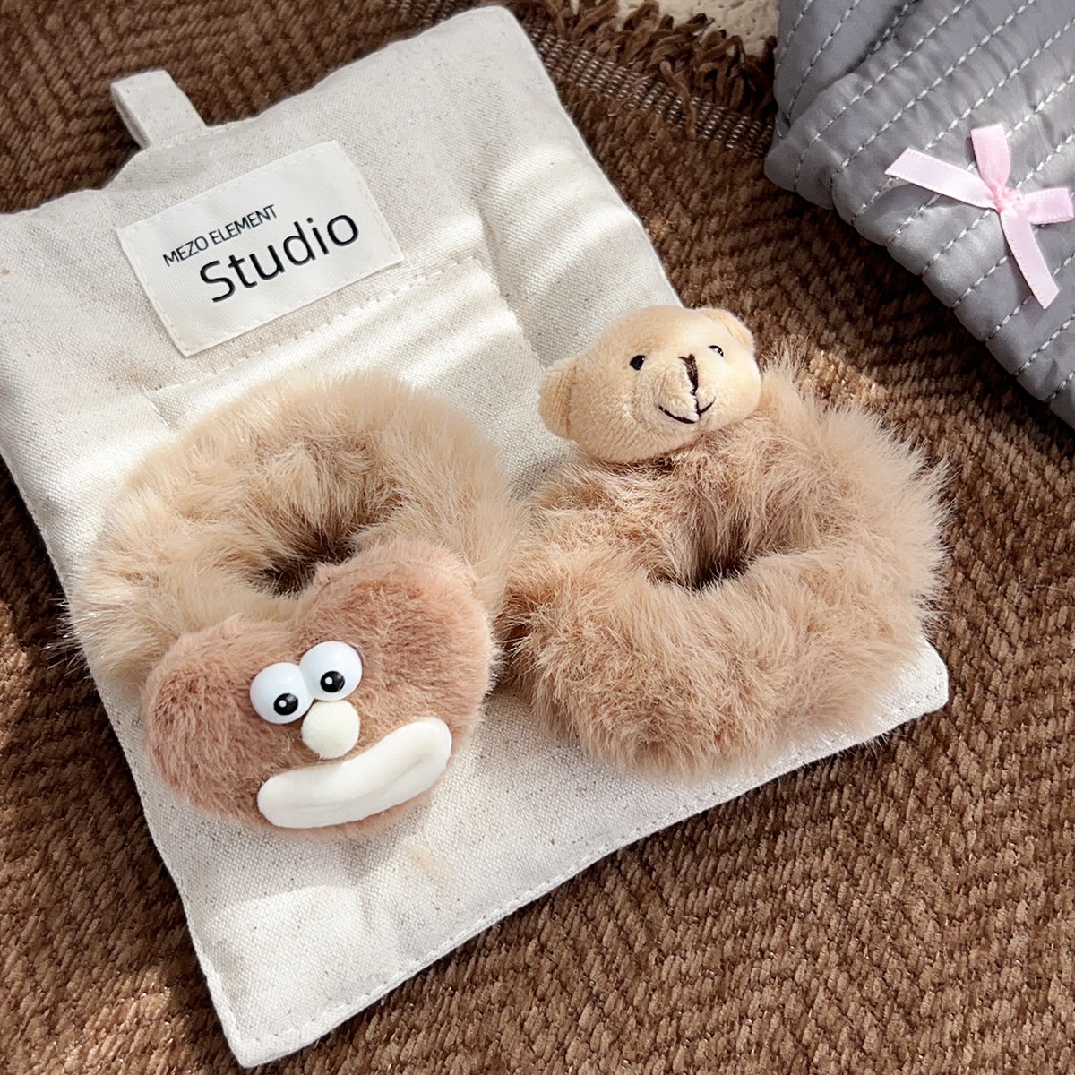 Women's Daily Winter Plush Hair Scrunchie Cute Bear Heart Bowknot