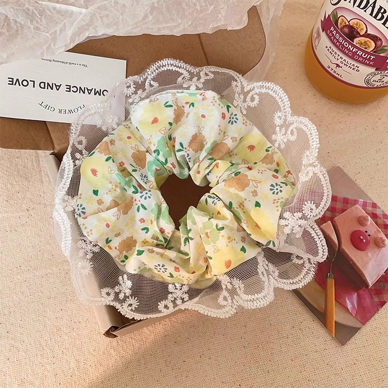 Women's Spring High-End Silky Pleated Pearl Streamer Large Hair Ring