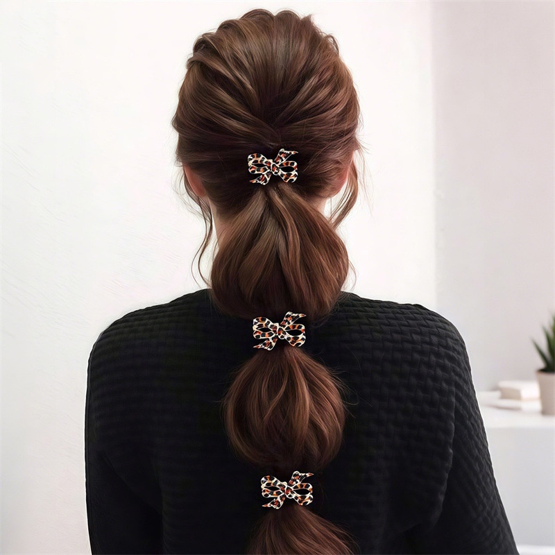 Women's High Elastic Bowknot Alloy Pendant Hair Tie Vintage Leopard Print