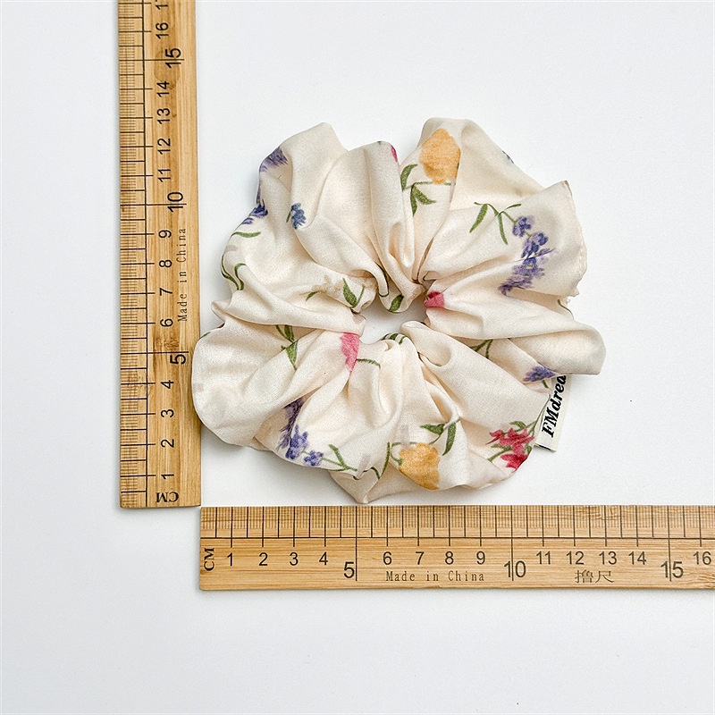 Women's Elegant Chinoiserie Cloth Hair Tie for Casual Holiday Cherry Pattern